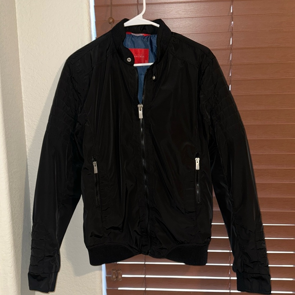 Zara black windbreaker-style jacket. Size men’s M